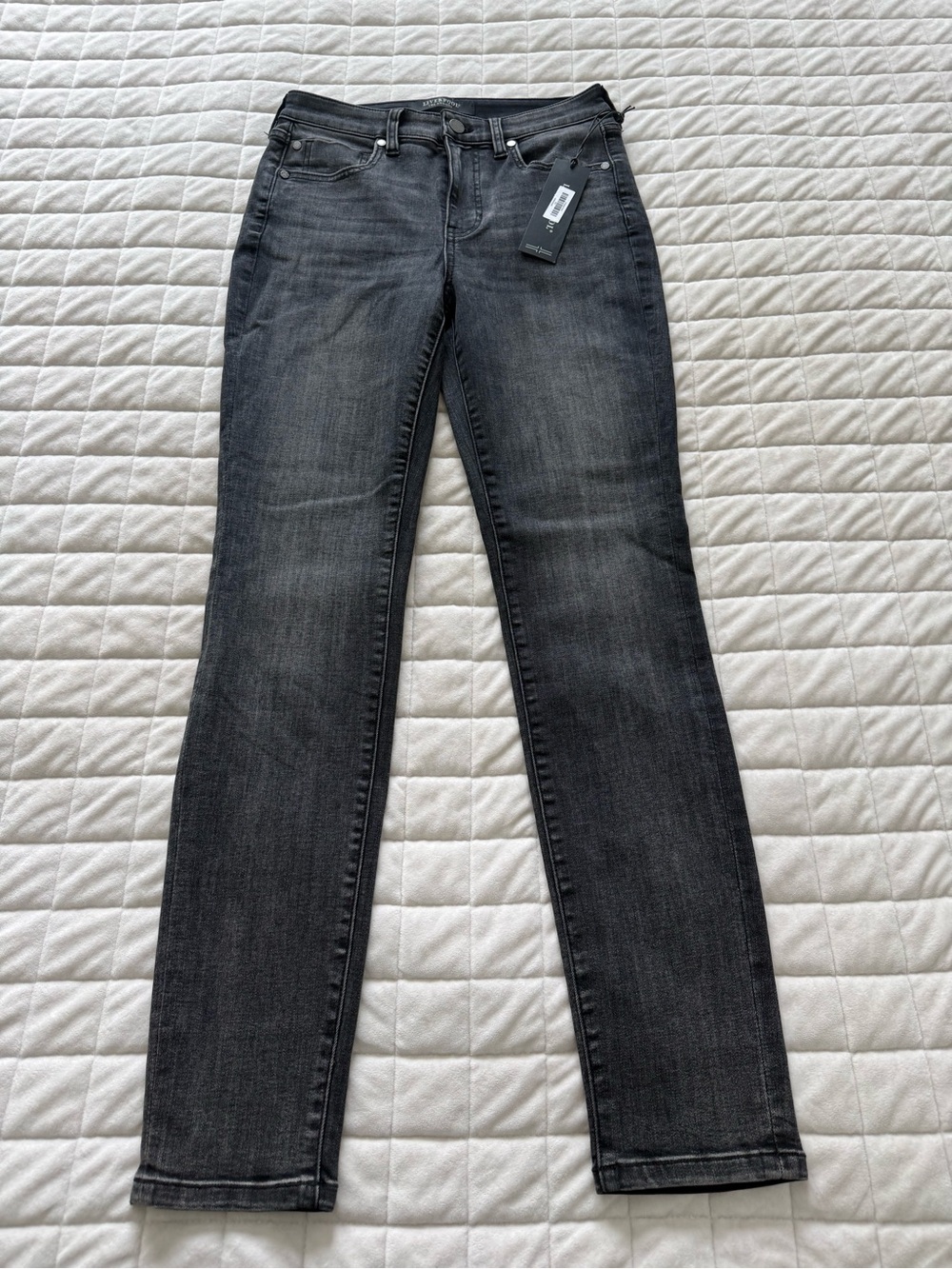 Liverpool Abby Distressed Black Women's Straight-Leg Jeans